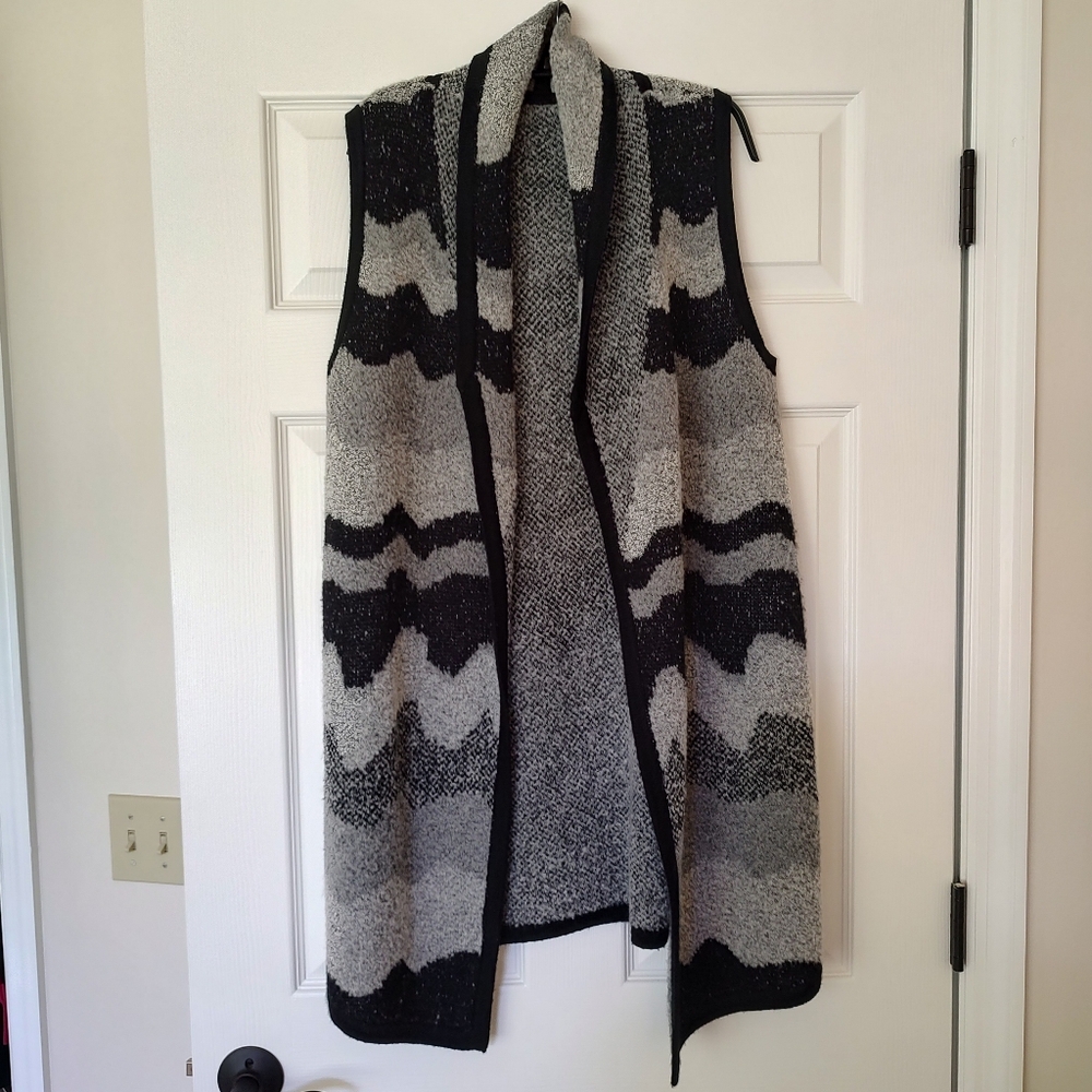 Chico's Wool Blend Sweater Vest Cardigan Gray Black Wave Stripe M